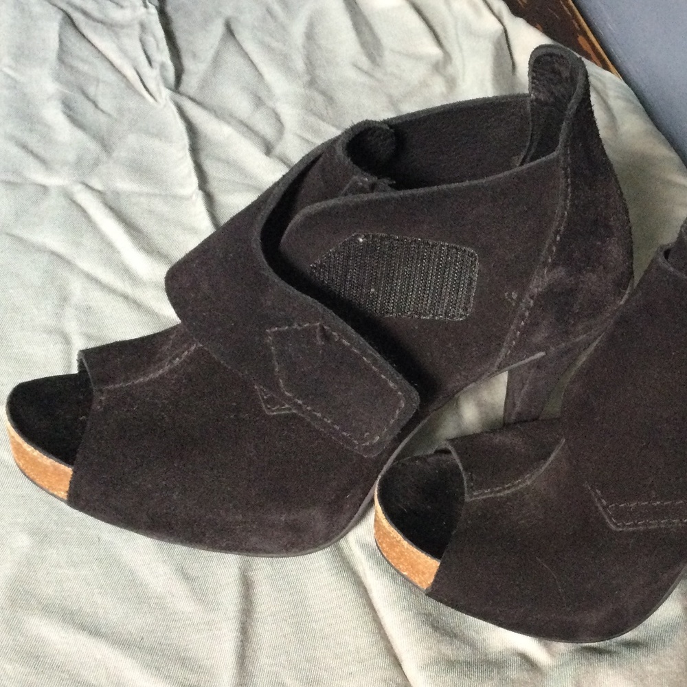 Pedro Garcia Chenoa black suede booties 37 - Picture 8 of 12